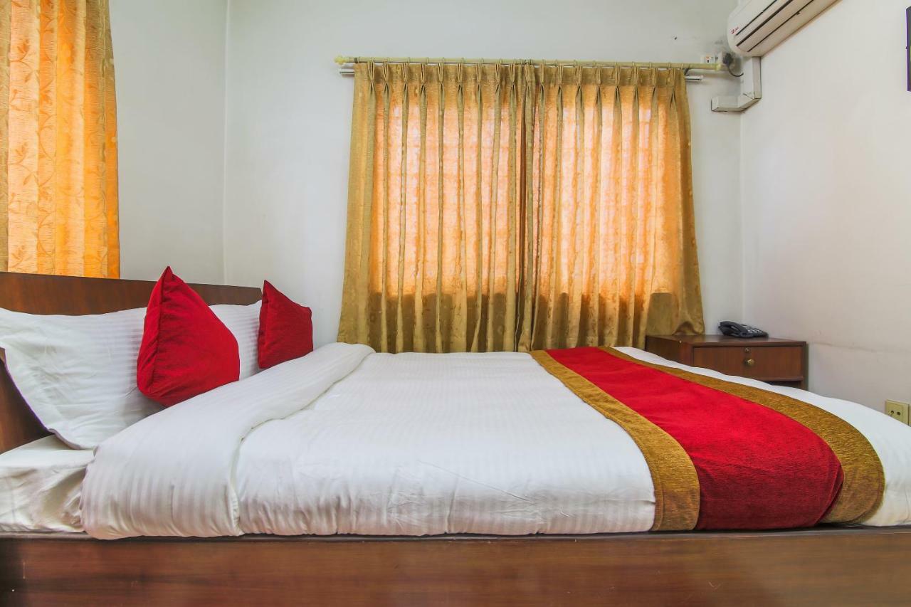 Oyo 358 Hotel Rose Star Катманду Екстериор снимка
