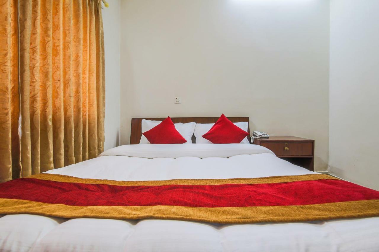 Oyo 358 Hotel Rose Star Катманду Екстериор снимка