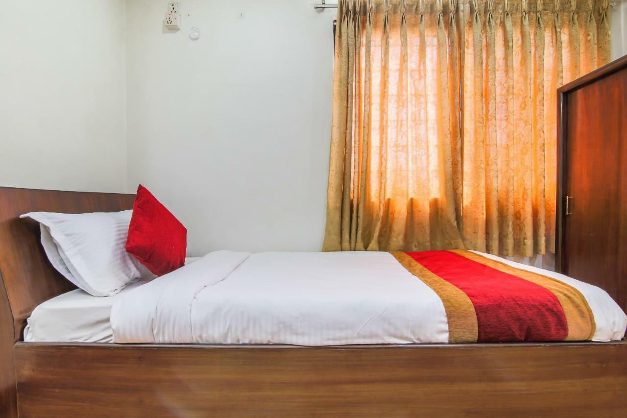 Oyo 358 Hotel Rose Star Катманду Екстериор снимка